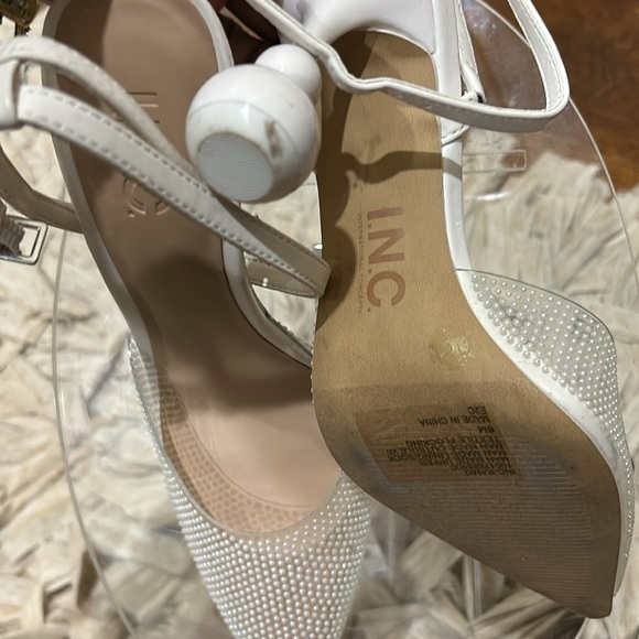 NWOT small beaded sexy shoes with a ball heel - Picture 5 of 8